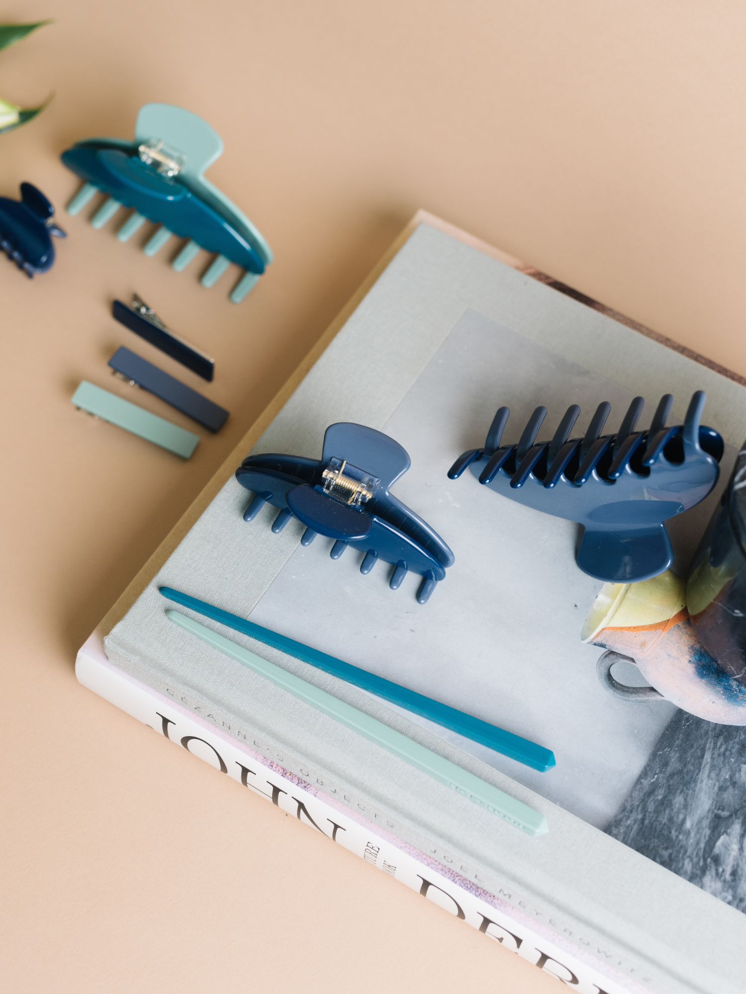 Extra Large Hair Claw - Sea – NAT + NOOR