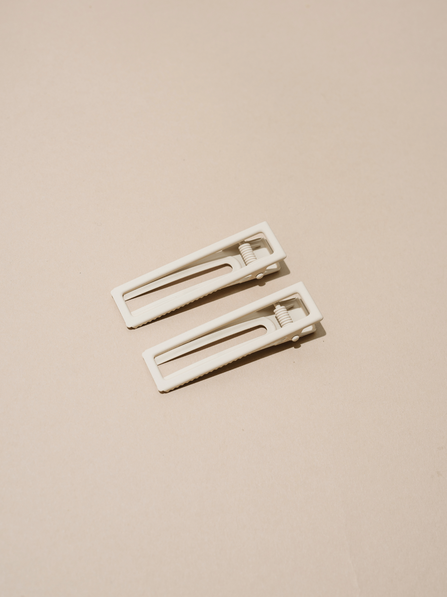 white metal hair clips set of two