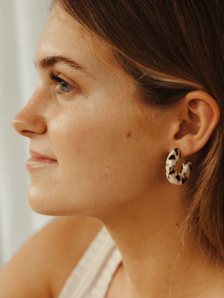 neutral thick hoop earrings for women