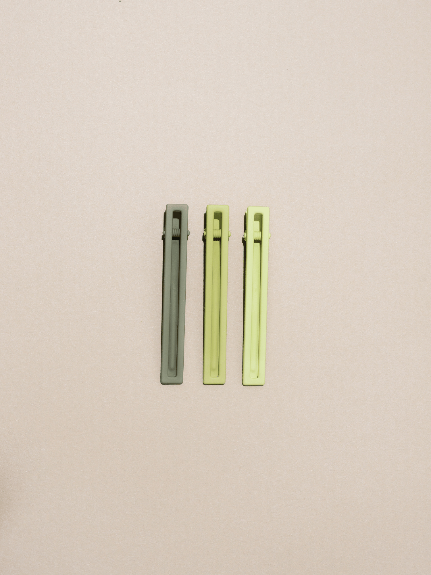 light green hair clips