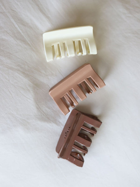 brown and cream hair claw clips